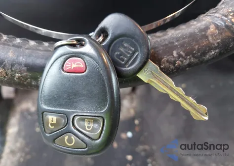 2010 Chevrolet Silverado 1500 Lt z USA, uszkodzony, nr VIN 1GCSKSE33AZ248564